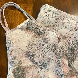 Lululemon patterned tank top size 10